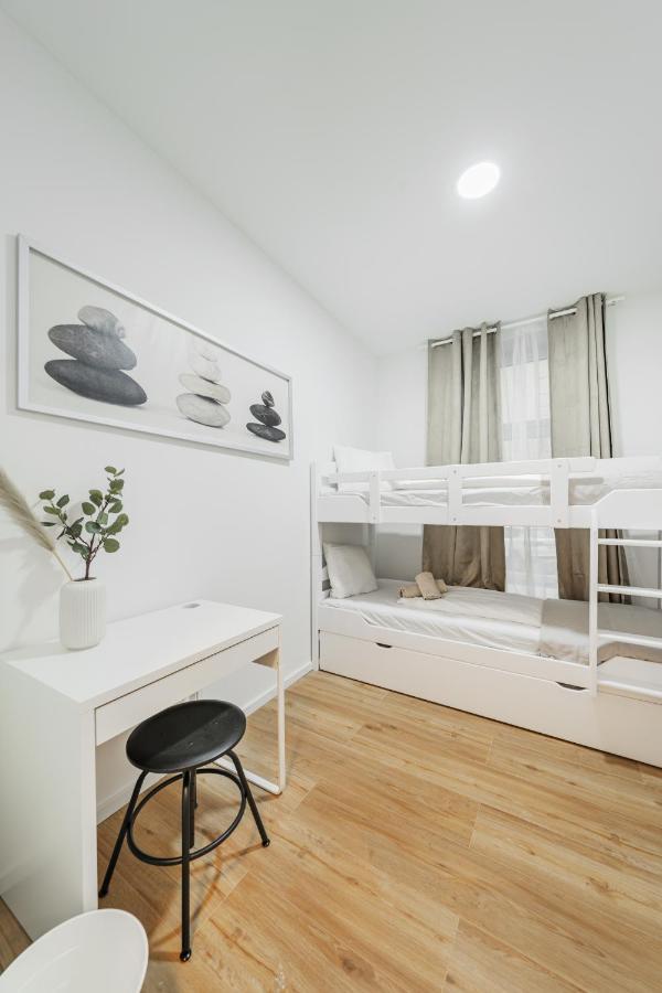 Central City Rooms By Home2 Bécs Kültér fotó